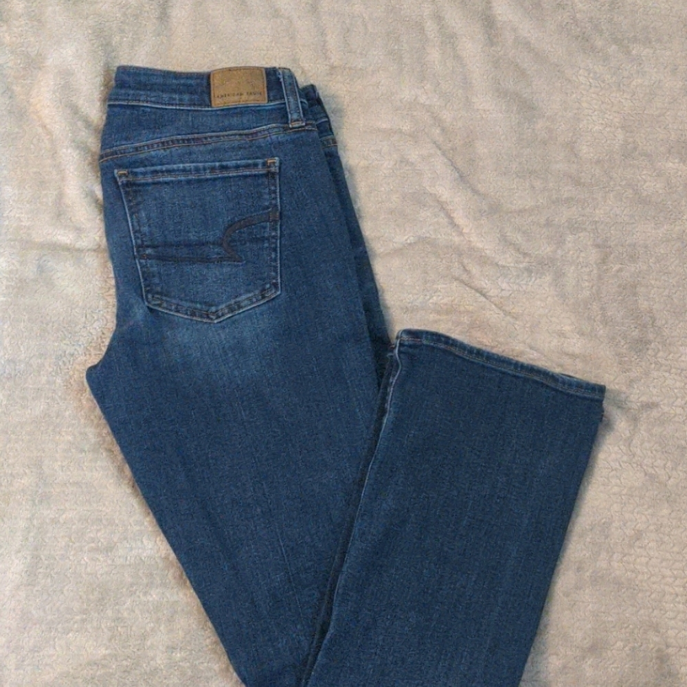 AE skinny kick jeans